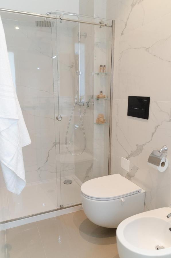شقة Apulialux Polignano High Class / Jacuzzi + Parking بولينيانو آ ماري المظهر الخارجي الصورة
