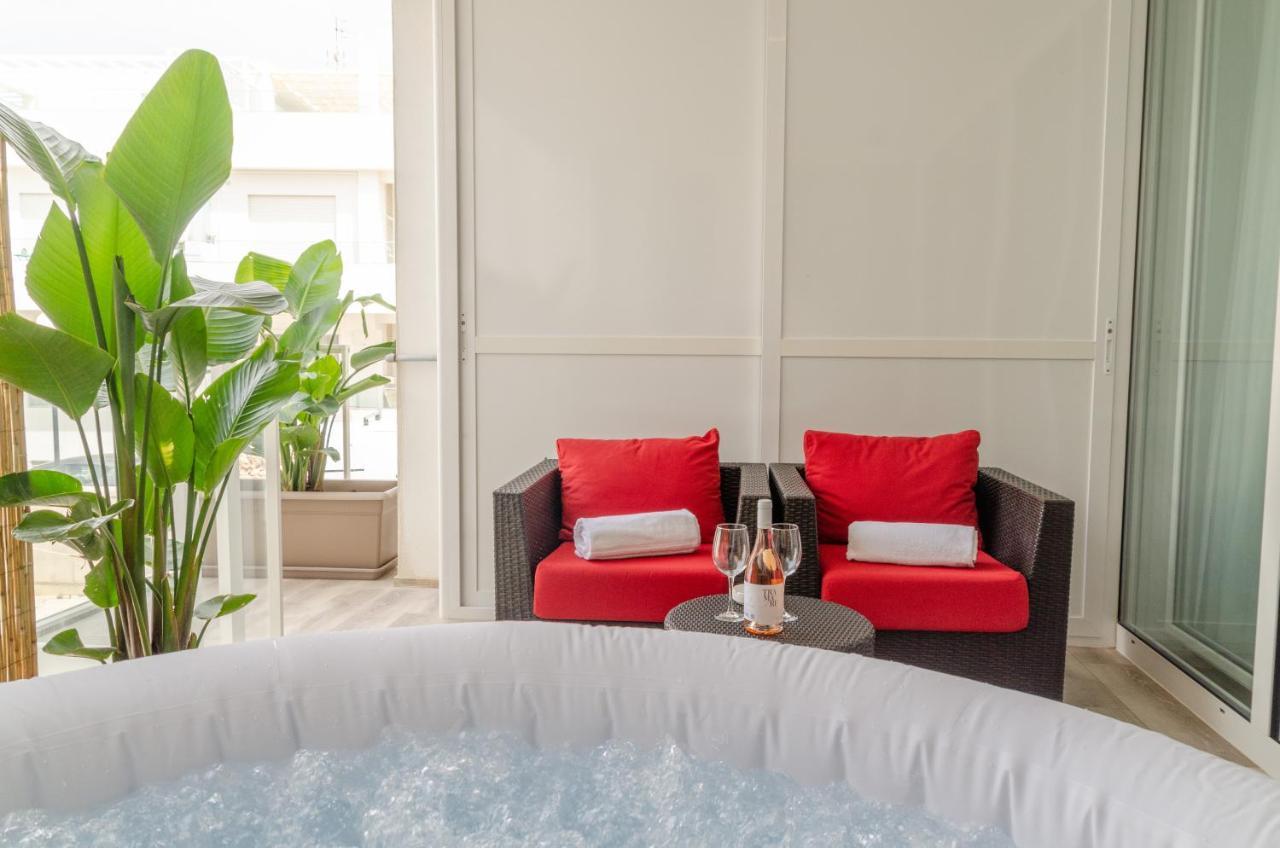 شقة Apulialux Polignano High Class / Jacuzzi + Parking بولينيانو آ ماري المظهر الخارجي الصورة